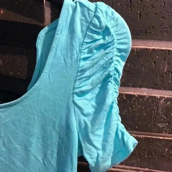 Forever 21 T-shirt - Picture 5 of 5